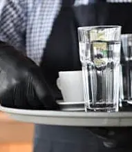Servicio en restaurante y bares